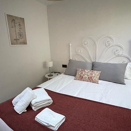 Ferienwohnung Vivienda Turistica Paseo Del Salon Granada Exterior foto